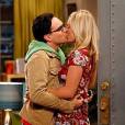  Penny (Kaley Cuoco) e Leonard (Johnny Galecki) vão brigar na primeira noite de casados em "The Big Bang Theory" 
