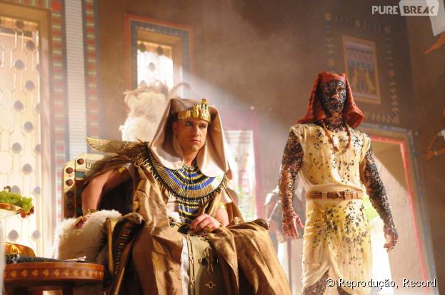Em "Os Dez Mandamentos": nuvem de moscas invade reino de Ramsés (Sérgio Marone)