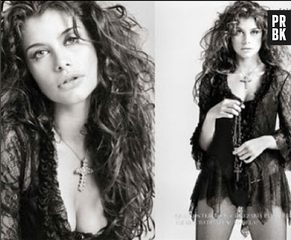 A Lívia de "Além do Tempo", Alinne Moraes não poupa nas poses sensuais em fotos publicadas no Instagram