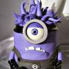 O que falar desse bolo de Minion gótico?