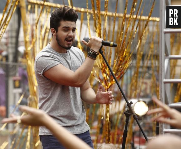 Luan Santana cantou "Escreve Aí" para cena do último capítulo de "I Love Paraisópolis"