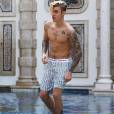 E que tal uma foto do Justin Bieber depois de curtir uma piscina?