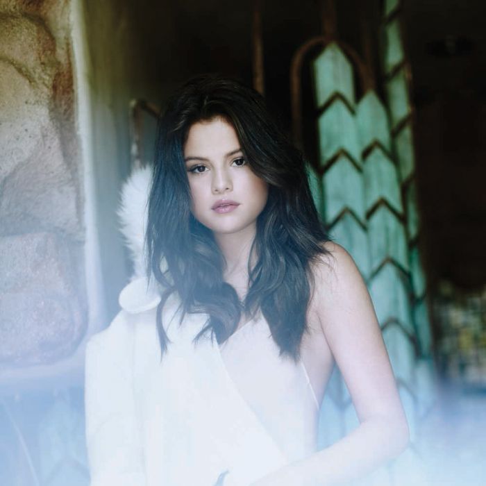 Selena Gomez ainda não divulgou uma data para o lançamento do clipe de &quot;Hands To Myself&quot;