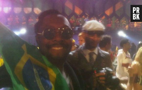 O cantor Will.i.am já veio ao Brasil várias vezes, fez parceria com Sergio Mendes na música "Mas Que Nada", e fez um hit para os brasileiros "Great Times"