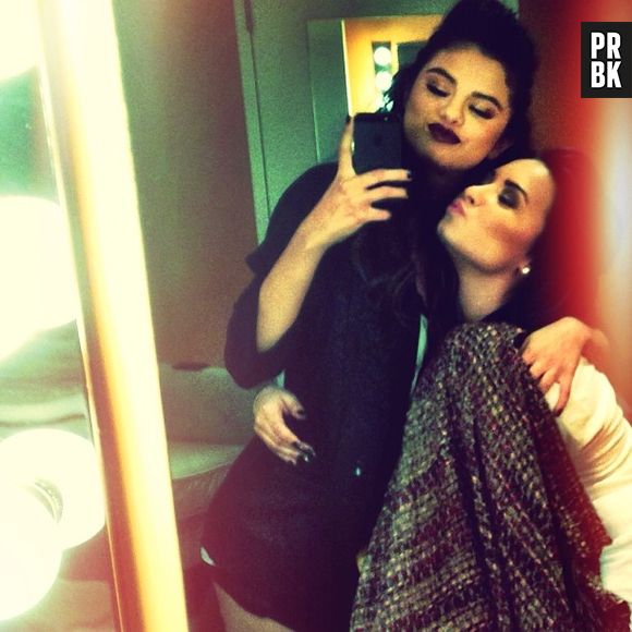 Selena Gomez e Demi Lovato vivem trocando declarações pelo Instagram