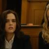 Rose Hathaway (Zoey Deutch) e Lissa Dragomir (Lucy Fry) tentam se defender em "Vampire Academy"