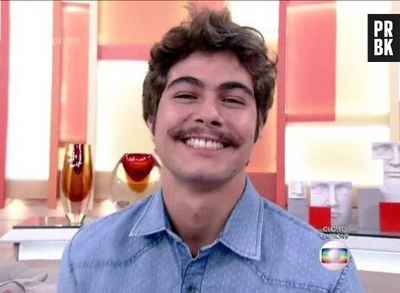 Rafael Vitti exibe visual repaginado para "Velho Chico" no "Encontro com Fátima Bernardes"