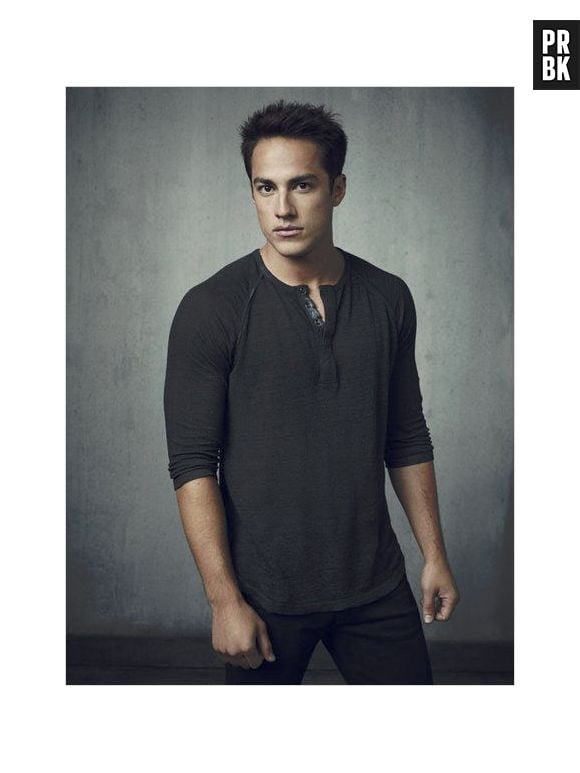 Michael Trevino vive o lobisomem Tyler em "The Vampire Diaries"