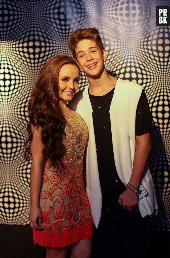 Larissa Manoela e João Guilherme Ávila anunciam noivado!