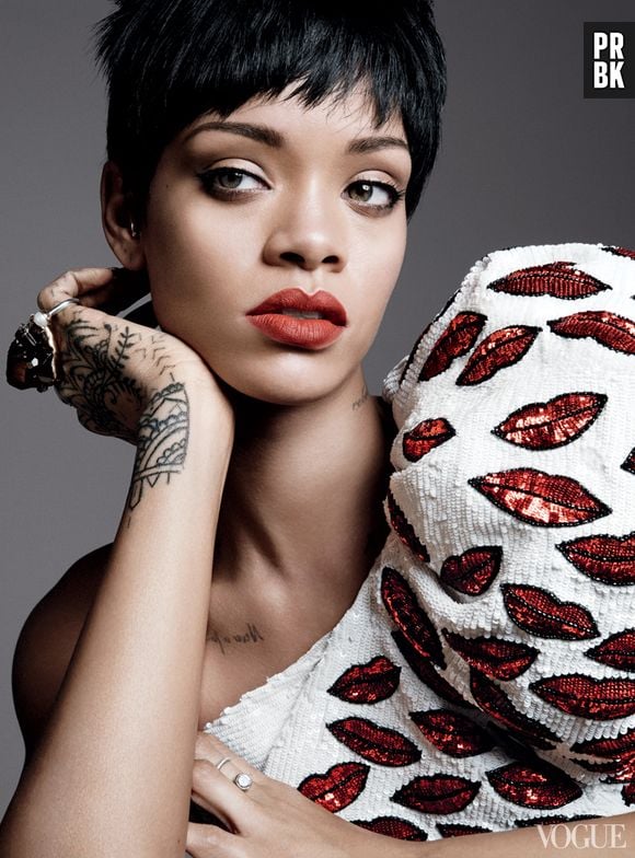 Rihanna é a capa de março da versão norte-americana da revista "Vogue"