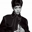 Rihanna faz carão em foto para "Vogue"