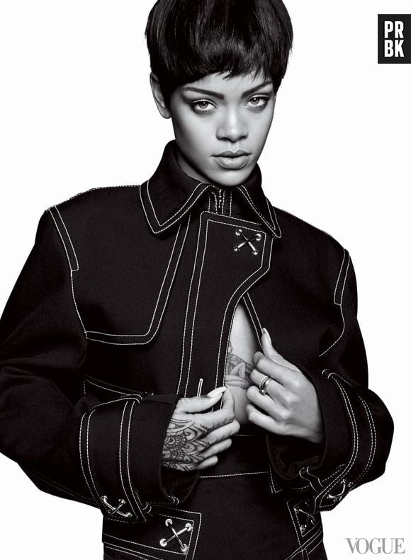 Rihanna faz carão em foto para "Vogue"