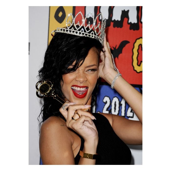 Ela é rainha de verdade! Rihanna em Nova York, 2012 
  