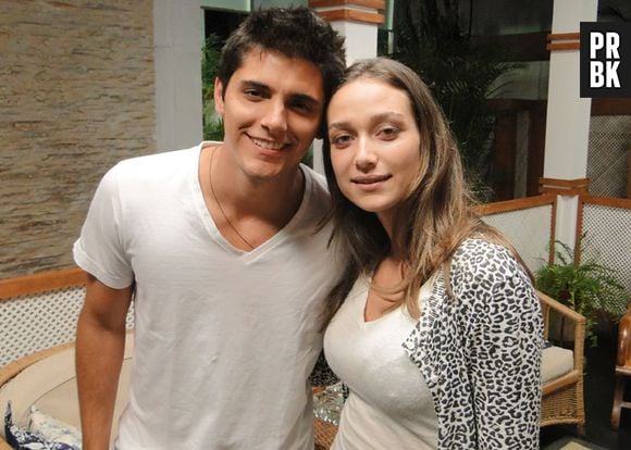 Assim como Bruno Gissoni, Maria Pinna, a Regina de "Cúmplices de Um Resgate", participou da temporada de 2010 da novela "Malhação"