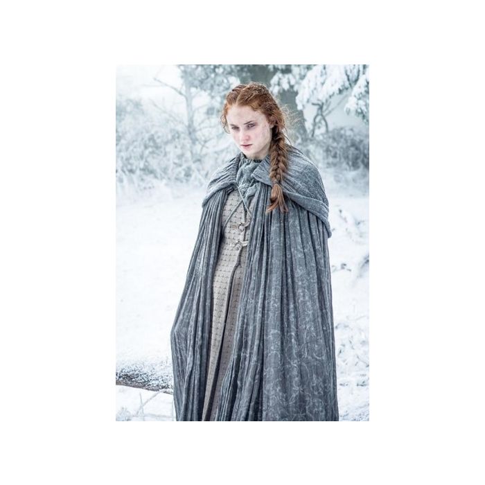 Nem é preciso dizer o quanto Sansa (Sophie Turner) sofre em &quot;Game of Thrones&quot;, né? A coitadinha não tem um momento de descanso
