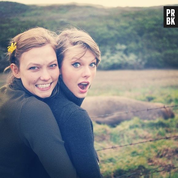 Taylor Swift e Karlie Kloss fazem viagem pela costa da Califórnia, nos Estados Unidos