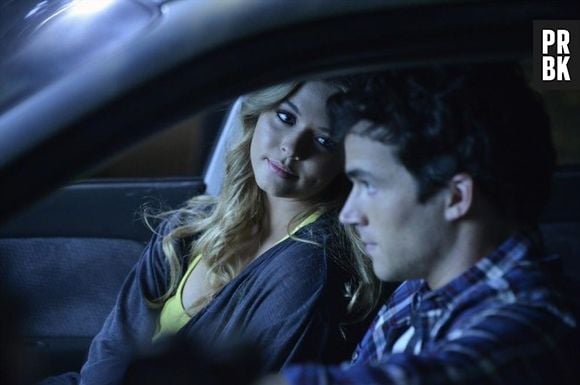 Na série "Pretty Little Liars" saberemos mais sobre o envolvimente de Alison (Sasha Pieterse) e Ezra (Ian Harding)