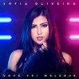 Sofia Oliveira arrasou na capa de seu primeiro single