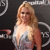 Britney Spears nega ter conhecido Taylor Swift para evitar dizer se prefere a cantora ou Katy Perry