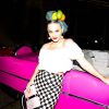 Desde então Katy Perry aproveita todas as oportunidades para alfinetar Taylor Swift