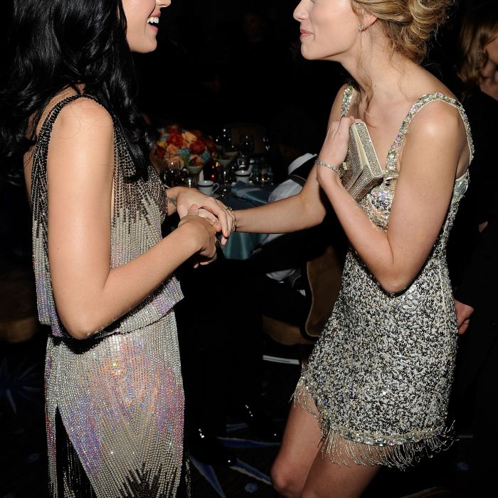 A imizade de Katy Perry com Taylor Swift vem desde 2014, quando a loira disse que Katy teria &quot;roubado&quot; alguns dançarinos