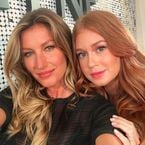 Gisele Bündchen posa com Marina Ruy Barbosa em evento, após brilhar na abertura das Olimpíadas