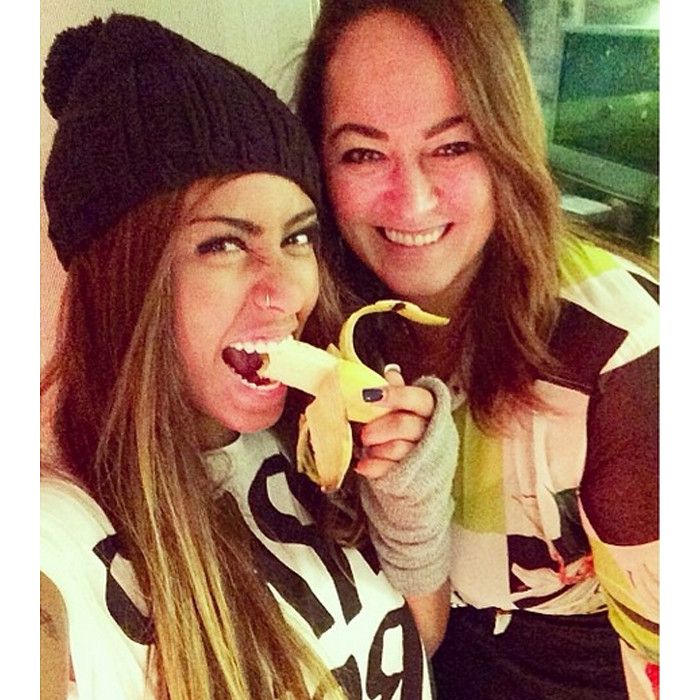  A irm&amp;atilde; de Neymar, Rafaella Santos, tamb&amp;eacute;m postou uma foto com banana 