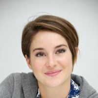 Shailene Woodley, de "A Culpa é das Estrelas", chora ao cortar o cabelo