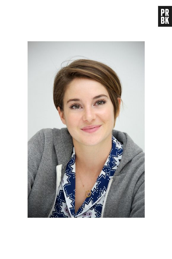 Shailene Woodley na conferência do filme "A Culpa é das Estrelas"