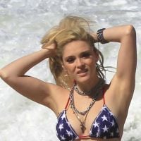 Isabelle Drummond grava "Geração Brasil" de biquíni em praia com Humberto Carrão