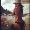Direto de Barbados, Rihanna, além de criar polêmicas e agitar a rede social, faz caras e bocas e poses sexy em suas fotos (@badgalriri)