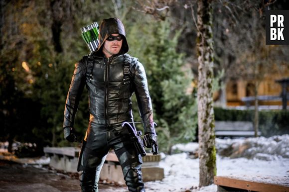 Em "Arrow", Oliver (Stephen Amell) revela segredos na 5ª temporada!