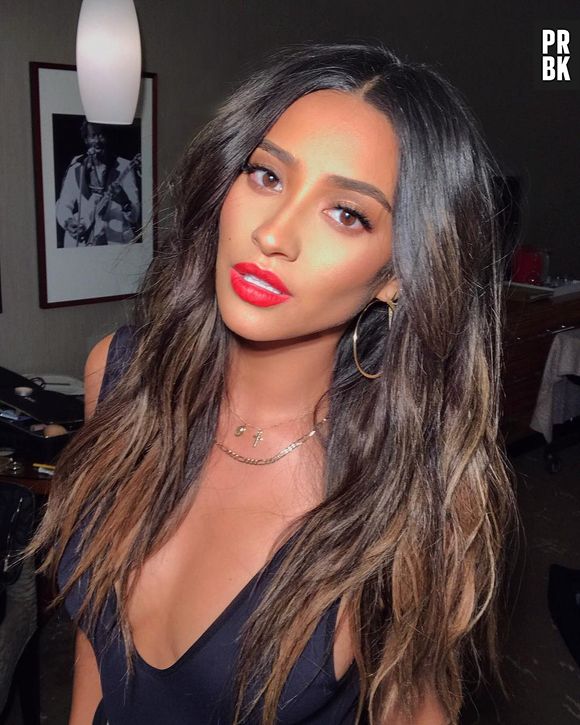 Shay Mitchell diz se vai participar de "The Perfectionists" ou não!