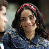 Novela "Malhação": K2 (Carol Macedo) rouba dinheiro da tia para viajar com Tato!