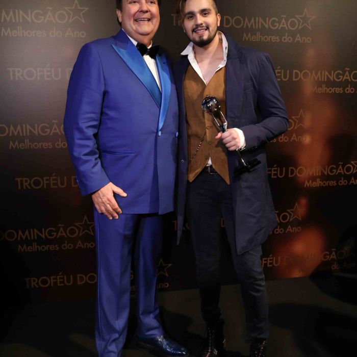 Luan Santana venceu na categoria Melhor Cantor do Melhores do Ano 2017 do &quot;Domingão do Faustão&quot;