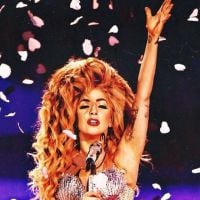 Lady Gaga vomita no palco durante show, mas continua com apresentação