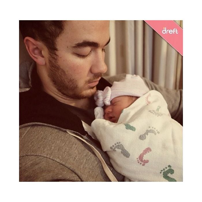 Kevin Jonas é pai de Alena.