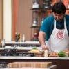 No "MasterChef Brasil" desta terça-feira (21), Dalvio errou o preparo da omelete francesa duas vezes