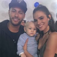 Neymar e Bruna Marquezine se divertem na festa de aniversário de Davi Lucca