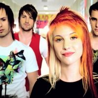 Paramore decide parar de tocar "Misery Business" em seus shows! Entenda o motivo