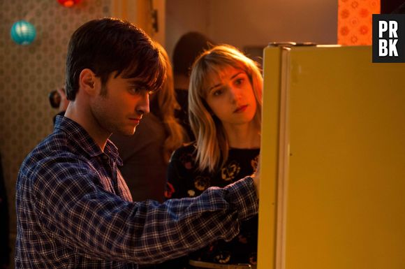 No filme "Será Que?", Daniel Radcliffe e Zoe Kazan vivem amigos que sentem algo mais