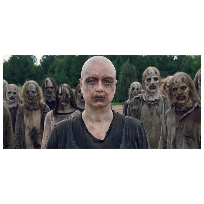 Em &quot;The Walking Dead&quot;, morte choca fãs pela frieza de Alpha (Samantha Morton)