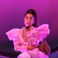 Ariana Grande contou com seis figurinos no primeiro show da "sweetener world tour"