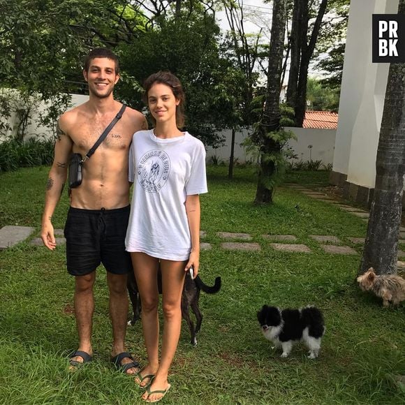 Laura Neiva e Chay Suede devem estar esperando o primeiro bebê após 3 meses de casamento