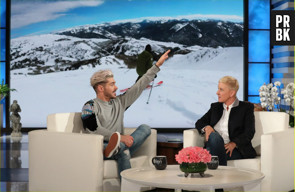 Zac Efron viu estátua de cera pela primeira vez com a Ellen DeGeneres
