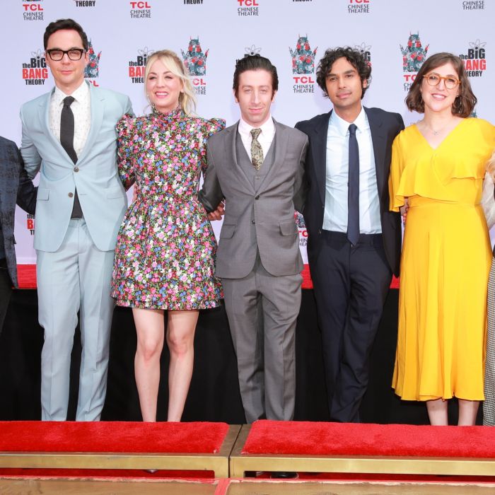 Atores de &quot;The Big Bang Theory&quot; participam de evento de inclusão na Calçada da Fama