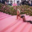 Lady Gaga ousou no seu 4º look no Met Gala 2019 e ficou seminua! Arrasou!