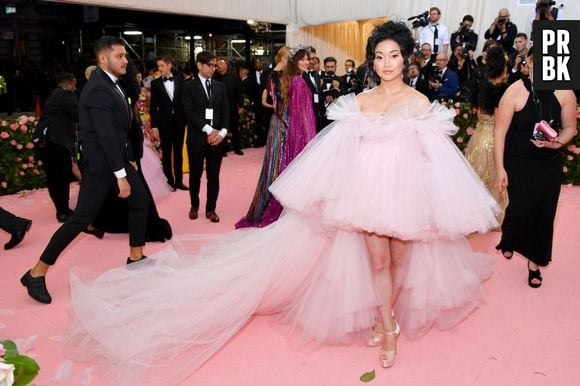 Lana Condor diz que acompanha o MET Gala 2019 desde pequena