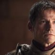 Em "Game of Thrones": Jaime Lannister (Nikolaj Coster Waldau) aparece com a mão direita inteirinha na 5ª temporada, mesmo depois dela ter sido decepada