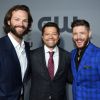Jared Padalecki, Jensen Ackles e Misha Collins se emocionam ao falar do fim de "Supernatural"